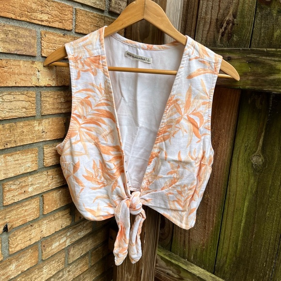 Abercrombie & Fitch Tops - Abercrombie & Fitch Orange Floral Tie-Front Blouse